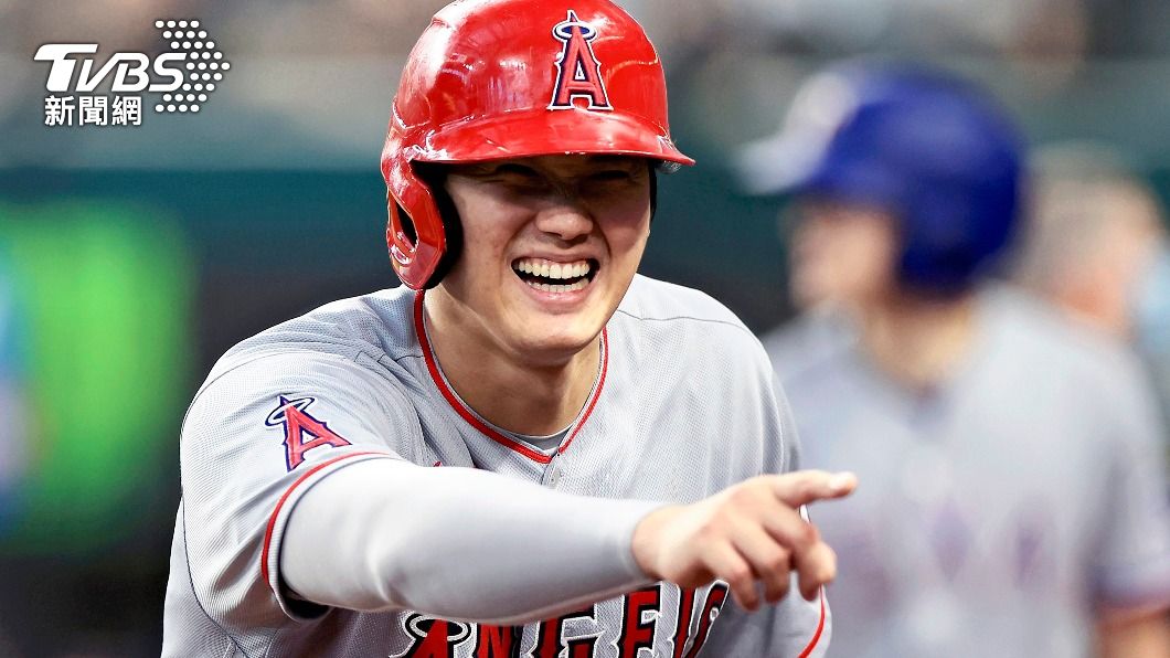 日籍棒球好手「大谷翔平」掀起的「二刀流」旋風。（圖／達志影像美聯社）