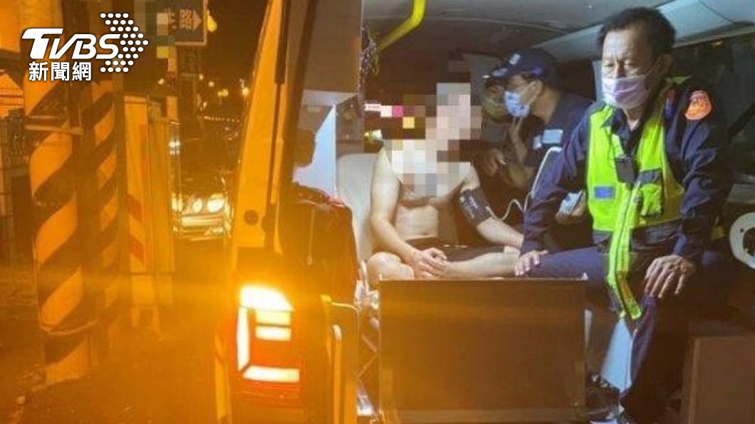 謝男事後遭警方強制送醫。（圖／TVBS）