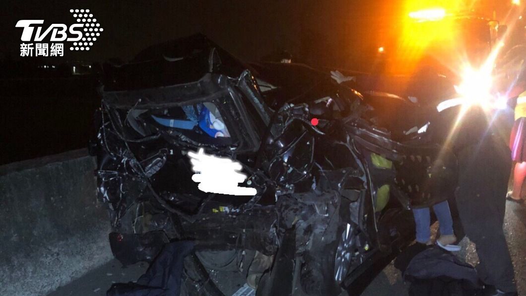 國1嘉義恐怖車禍！車故障停中線　後車追撞7人慘夾受傷
