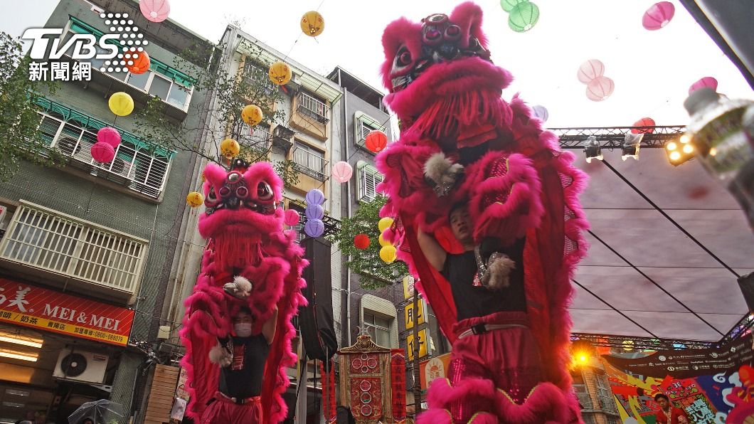 萬華大熱鬧開幕。(圖/中央社)