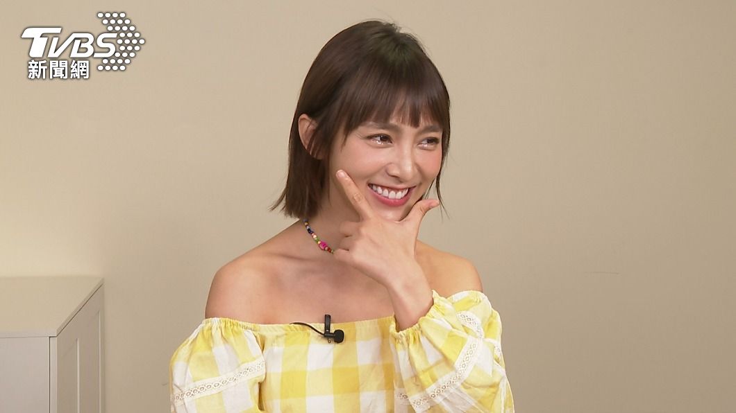 溫妮單身兩年,求月老被拒給紅線。(圖/TVBS)