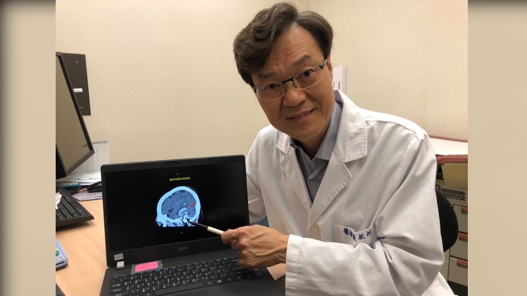 書田診所腦神經內科主任醫師黃啟訓提醒,天冷三高患者要格外小心。(圖/院方提供)
