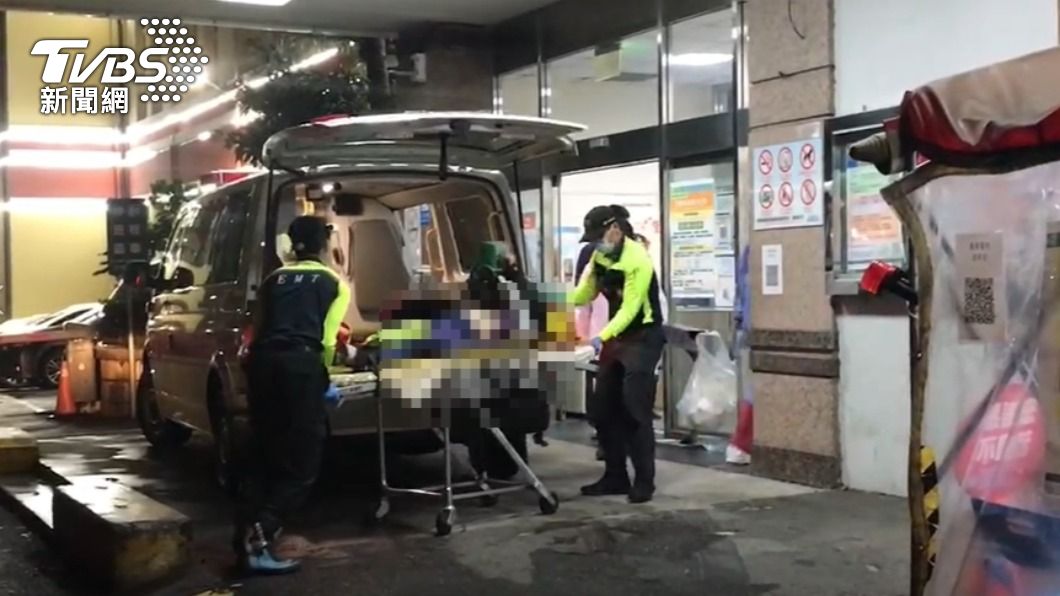 婦人送醫後仍傷重不治。（圖／TVBS）