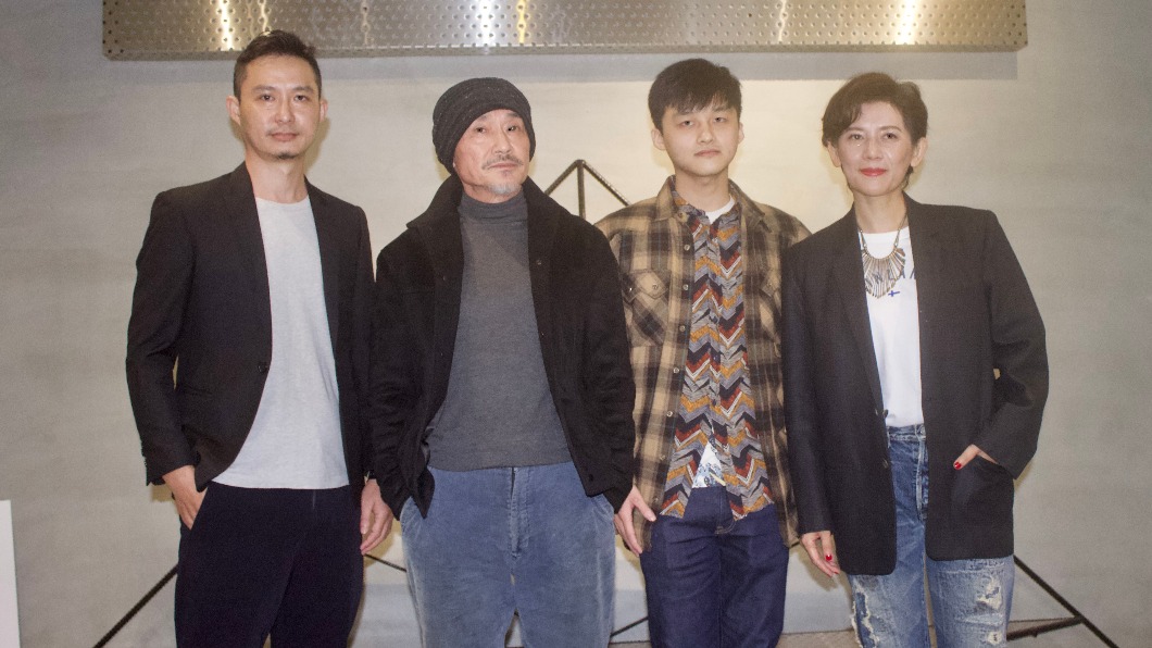 《兜兜風》劇組合照,左起導演詹凱迪、演員林鉅、黃劭揚、黃柔閩。(圖/那裡有光提供)