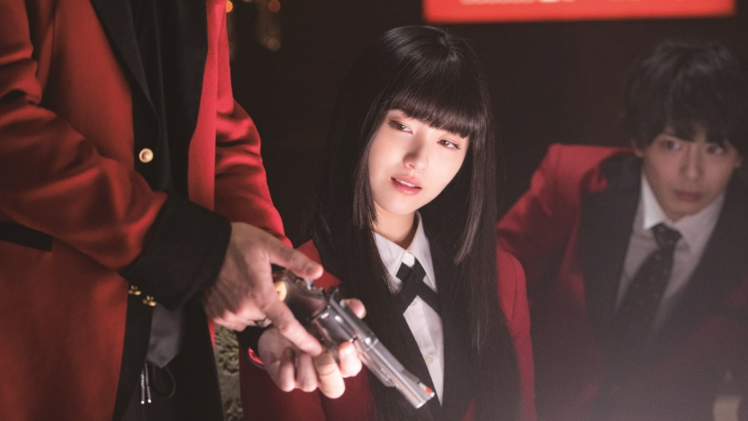 濱邊美波飾演「蛇喰夢子」。(圖/車庫提供)