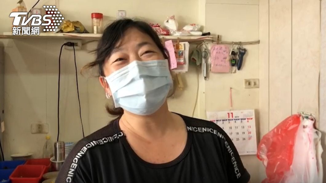 被求婚的何女。(圖/TVBS)