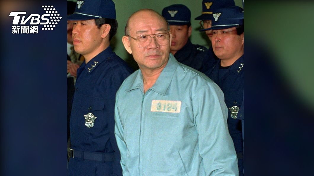 全斗煥下台後一度遭判死刑,1997年獲總統特赦。(圖/達志影像美聯社)