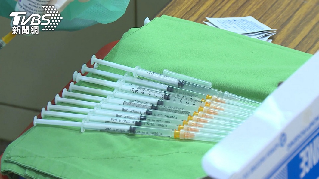 昨(25)日新增4例疫苗接種後發生死亡不良事件。(示意圖/TVBS)