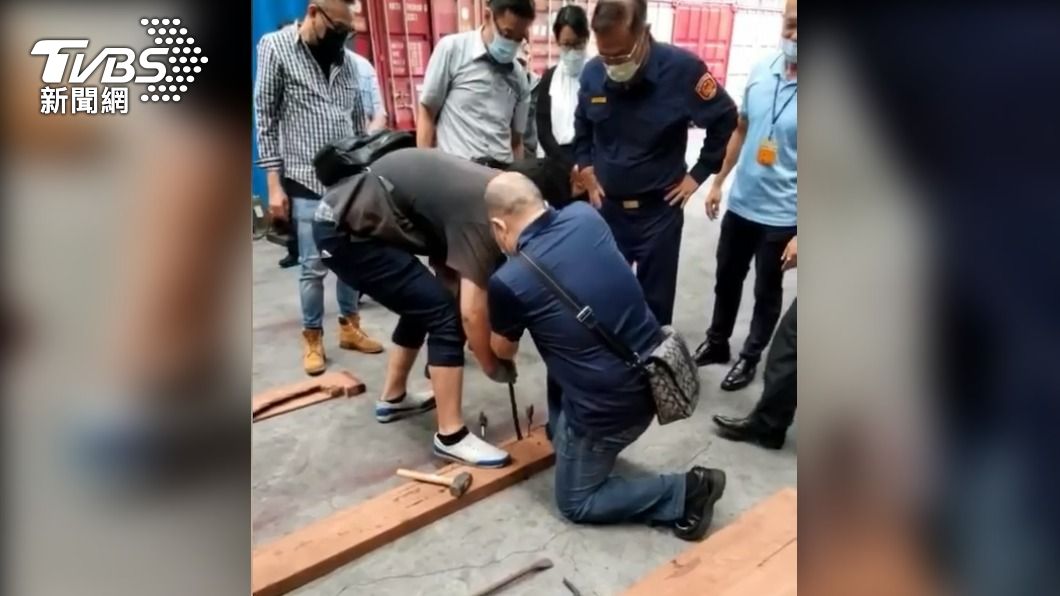 新北市警察局長到場指揮。(圖/TVBS)