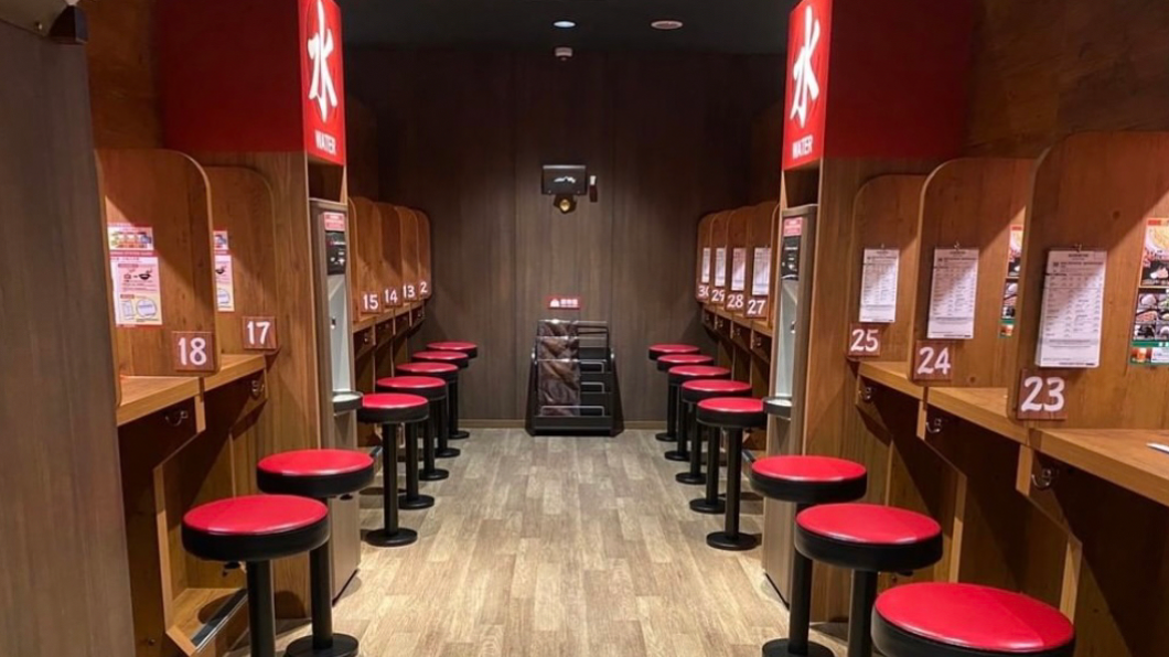 日本、台灣皆有「免費兒童拉麵」。(圖/翻攝自天然豚骨拉麵專賣店 一蘭台灣IG)