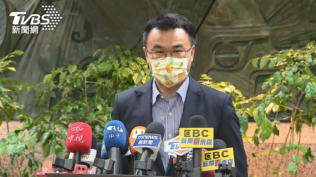 陳吉仲萊劑類比保健品挨轟 民進黨幫緩頰