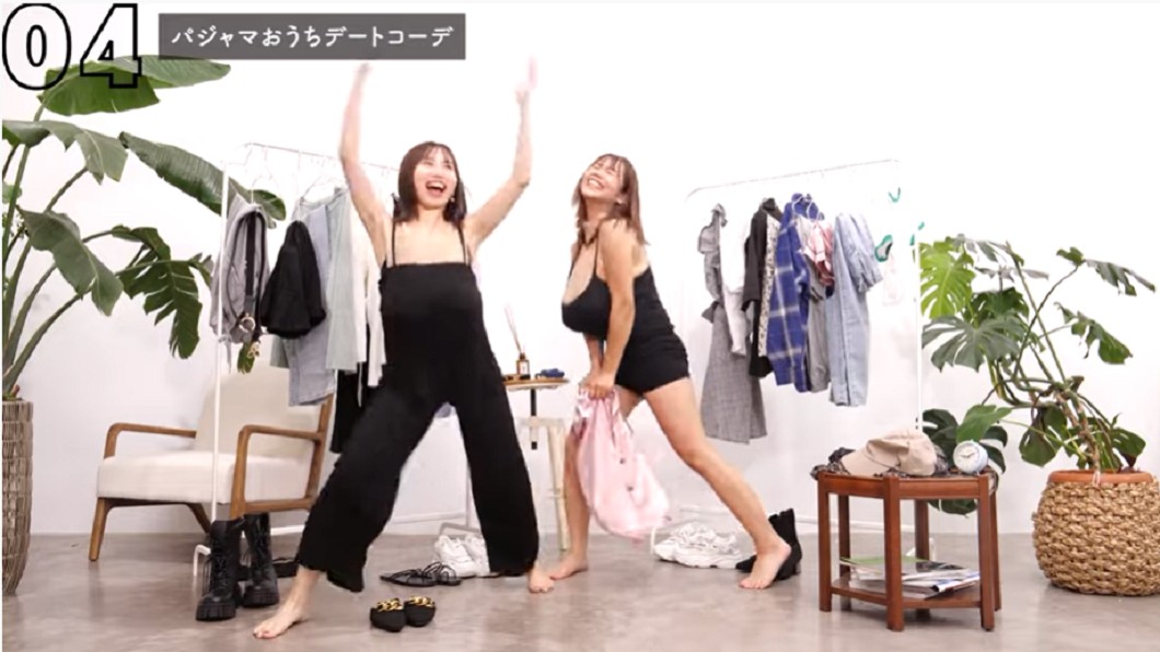 みゆ、るな上下跳。(圖/翻攝自YouTube《ばんばんざい》頻道)