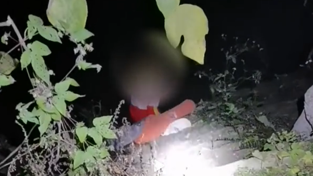 馮葉嘉為了救輕生少女不幸殉職。(圖/翻攝自微博)