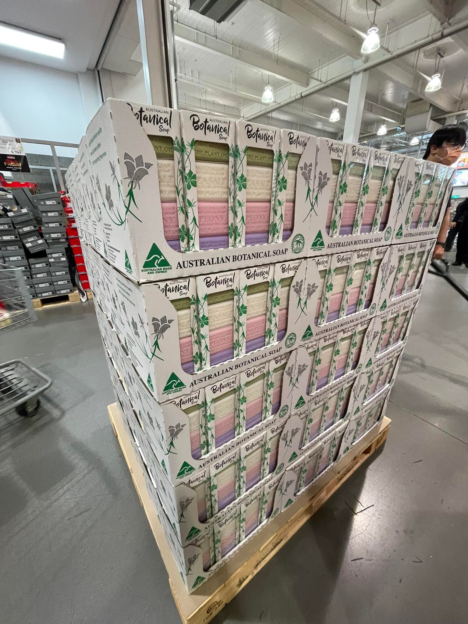 澳洲製植物精油香皂組合特價。(圖/翻攝自Costco好市多 商品經驗老實說)