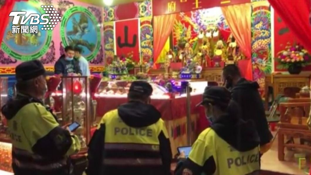艋舺不夜城!青山王祭開跑 上百警戒護防「棒球隊」