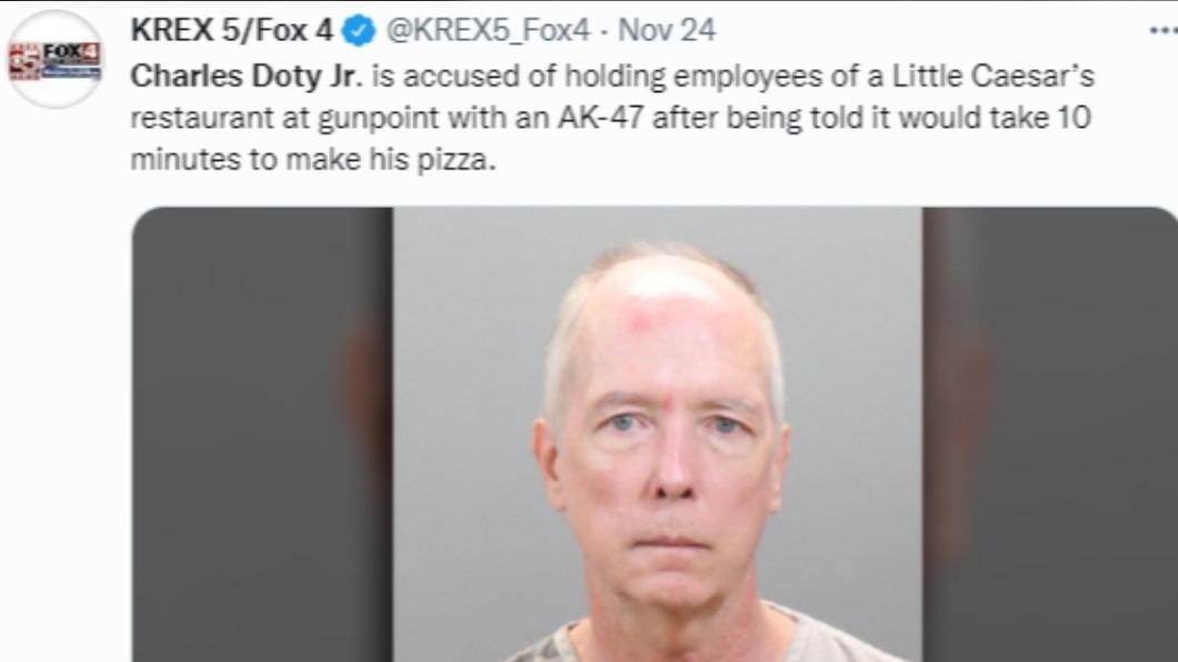 63歲的小多蒂因持槍恐嚇店員遭逮捕。(圖/翻攝自@KREX5_Fox4 Twitter)
