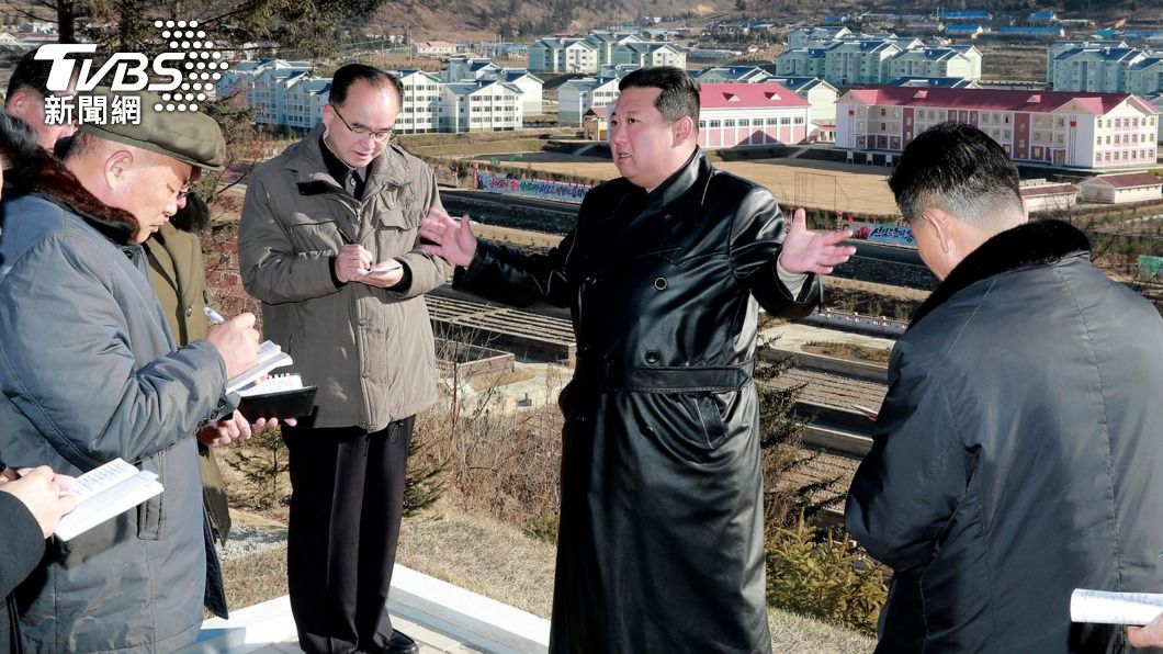 金正恩的皮風衣在北韓造成流行。(圖/達志影像美聯社)