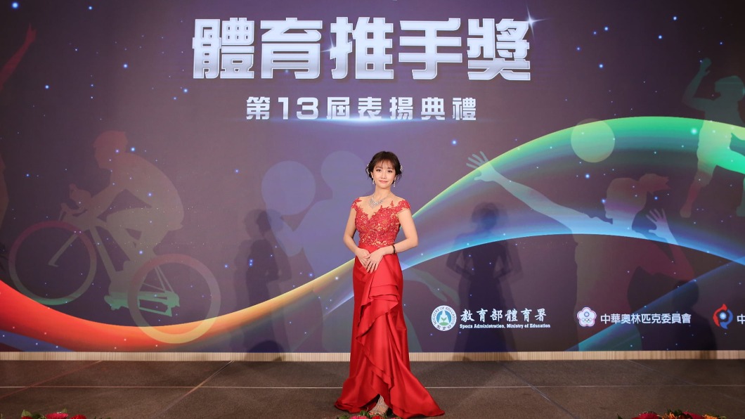 吳佳穎擔任主持人。(圖/翻攝自吳佳穎IG)