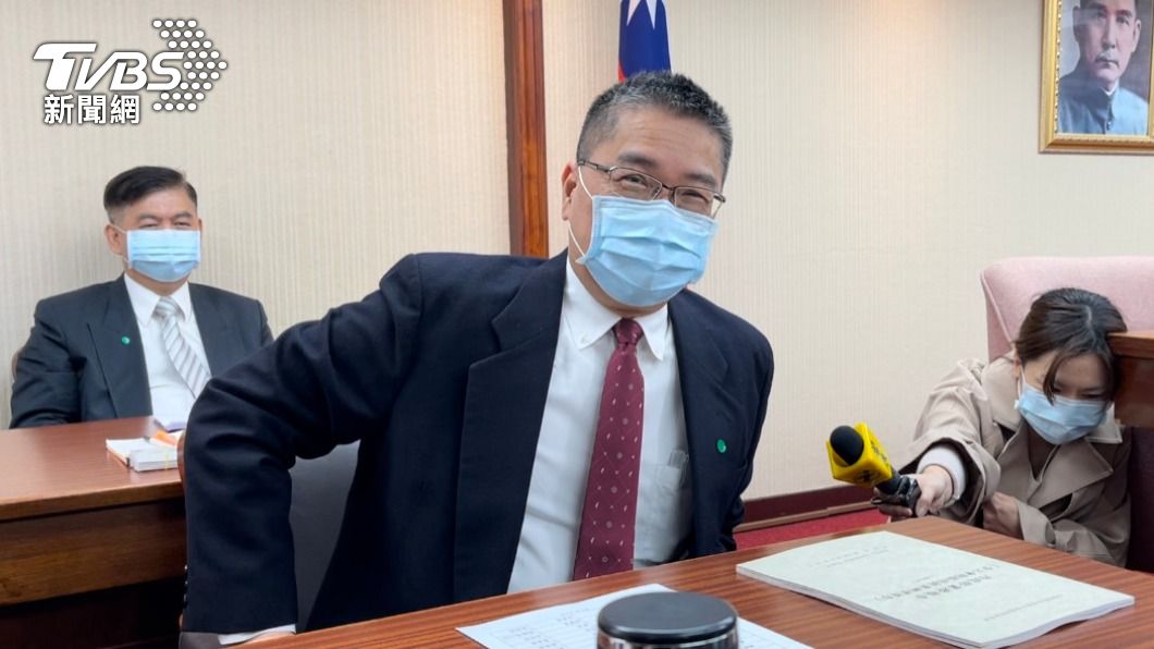 註記球棒被封「政院新三寶」　徐國勇：誰寶大家心裡有數