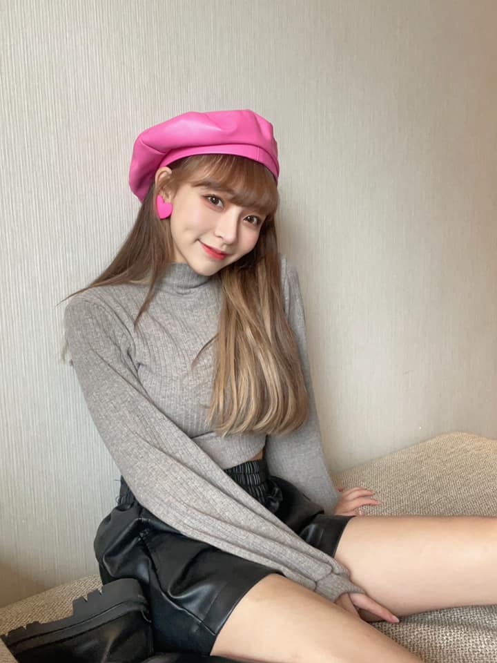 林襄上傳一系列穿搭照。（圖／翻攝自林襄 MizukiFacebook）