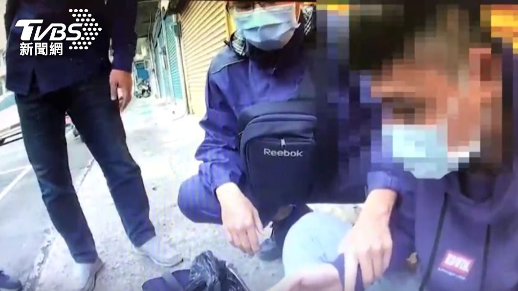 逮捕畫面。(圖/TVBS)