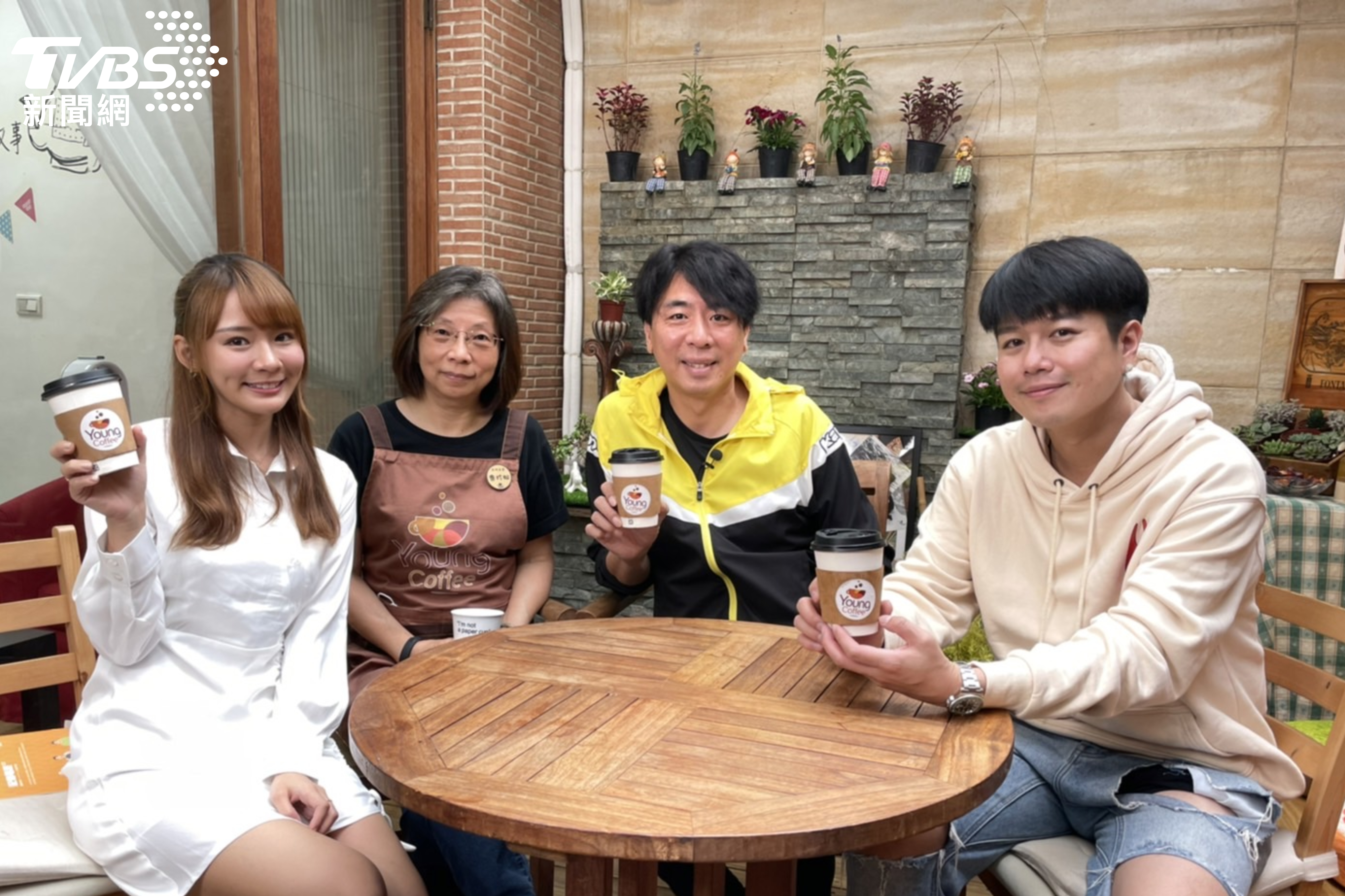 喝咖啡做公益 《食尚玩家瘋狂總部》拜訪「回憶咖啡店」