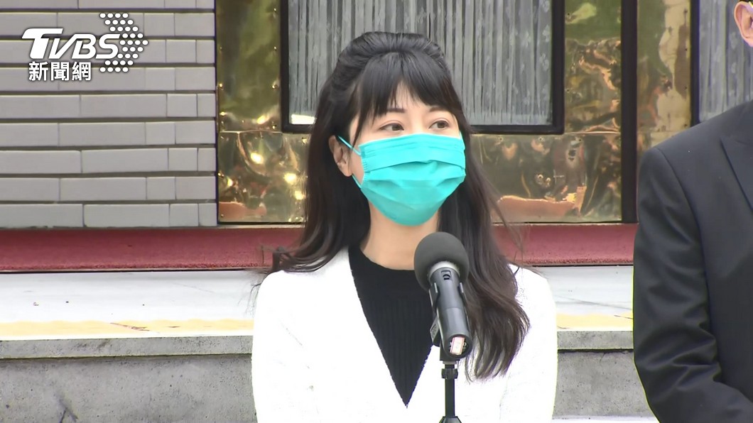 高嘉瑜召開記者會還原被施暴過程。(圖/TVBS)