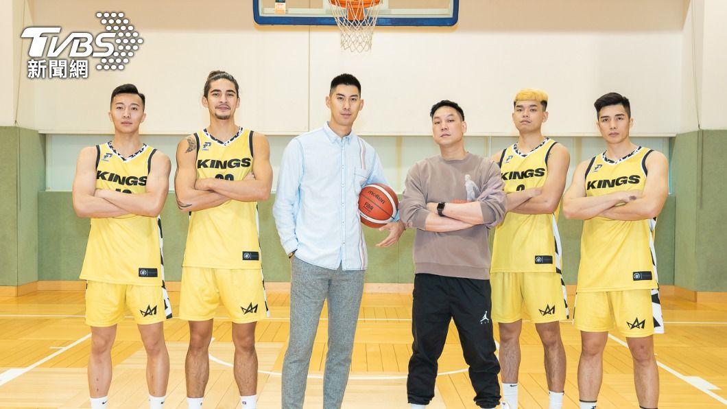 左起簡祐哲、張文平、毛加恩、陳世念、陳俊男、林力仁。(圖/TVBS)