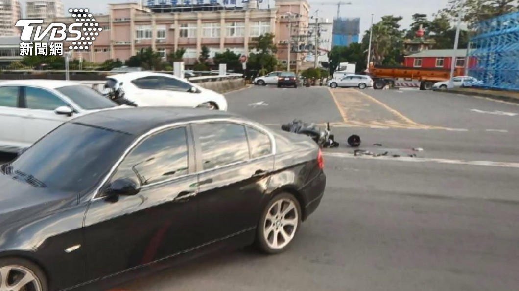 三寶女違規橫切撞死中市警 肇事車「無強制險」