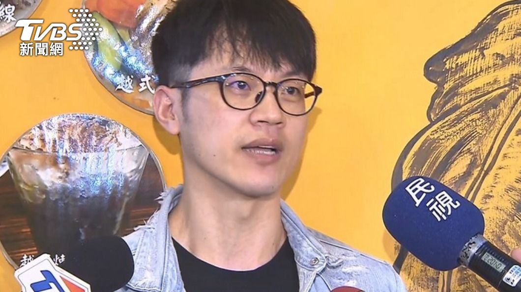 陳嘉行見警方對他拍照稱是自己粉絲。(圖/TVBS資料畫面)