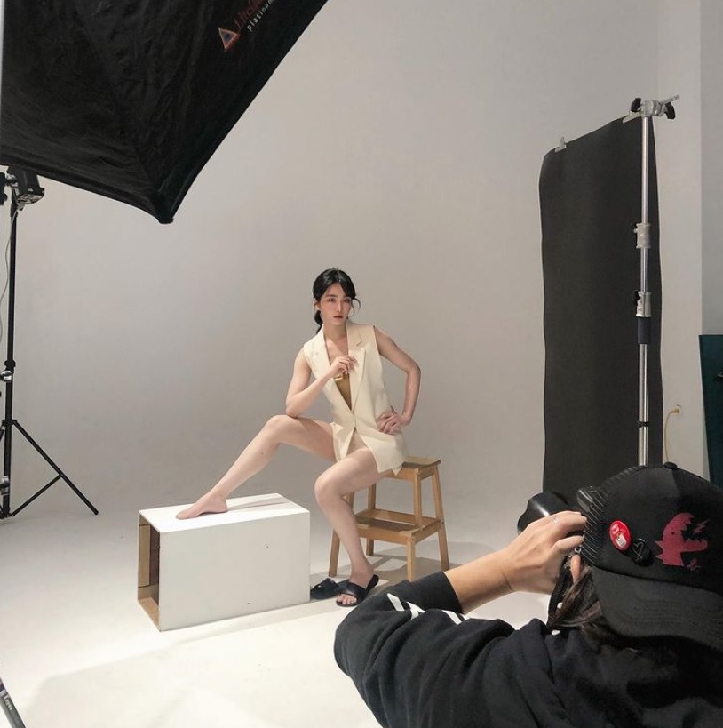 舒子晨釋出工作側拍照。(圖/翻攝自舒子晨IG)