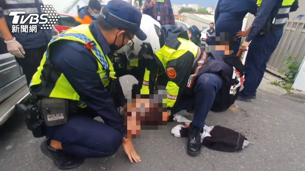 退休警兒酒醉鬧事!猛踹鄰居轎車 遭阻還揮拳痛毆