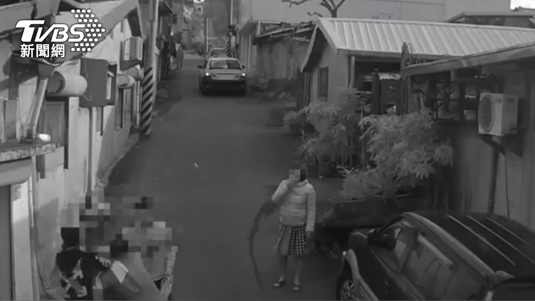 2名男子酒後鬧事，鄰居看到趕緊報警。（圖／警方提供）