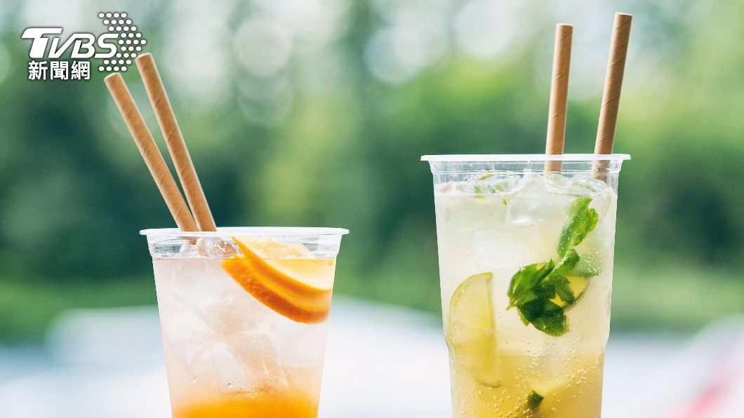 不少網友指出現今飲料的價格越來越貴。(示意圖/shutterstock達志影像)