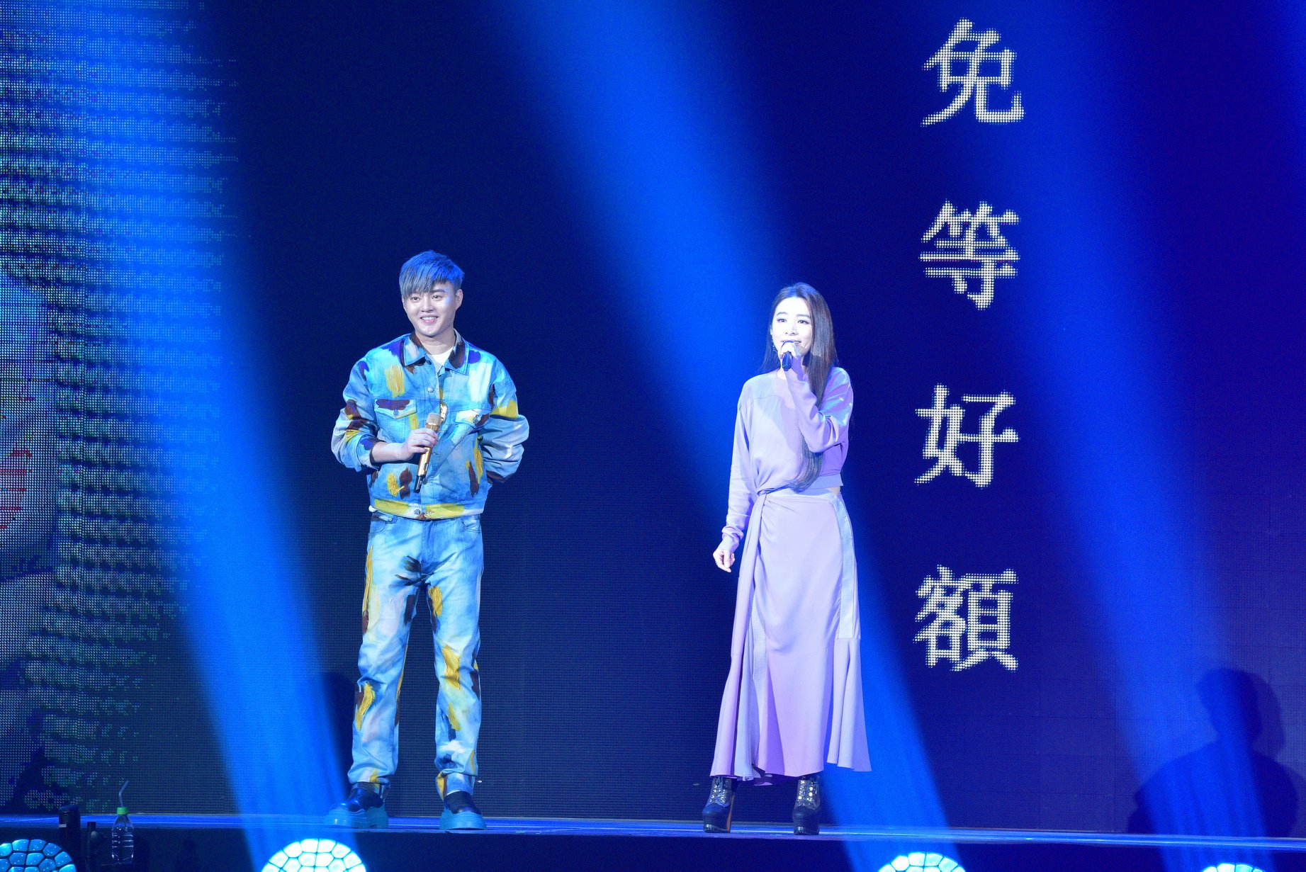 田馥甄擔任嘉賓和許富凱合唱。(圖/翻攝自PlayMusic音樂網臉書)
