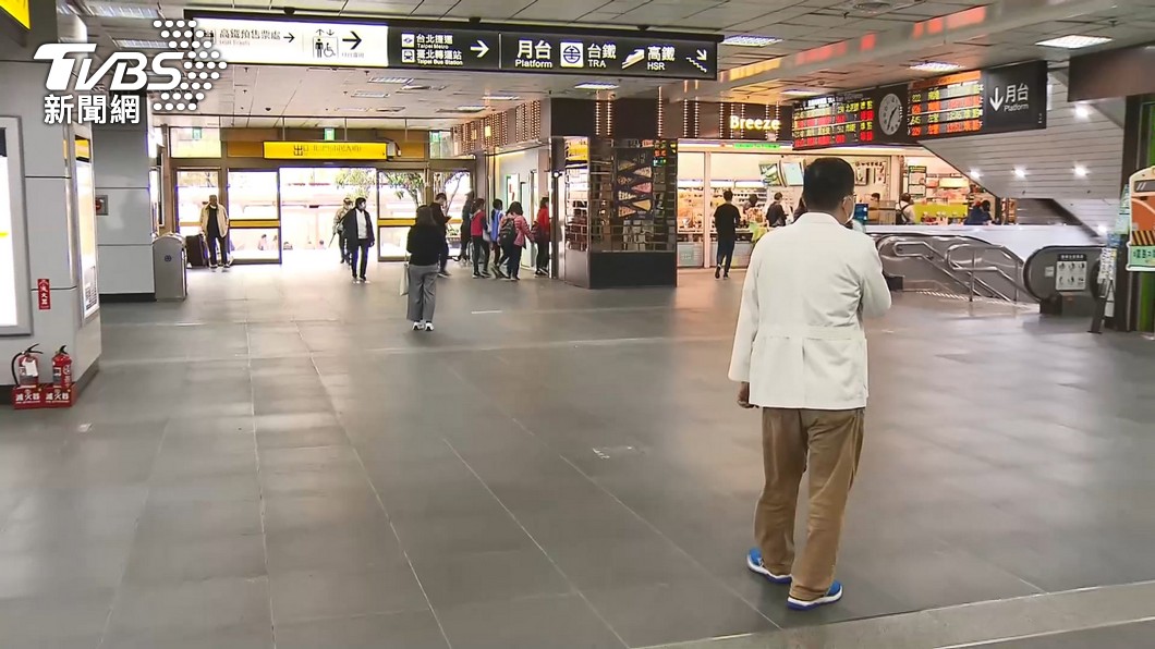 赴北車視察春節疏運 蔡英文:落實防疫為重中之重