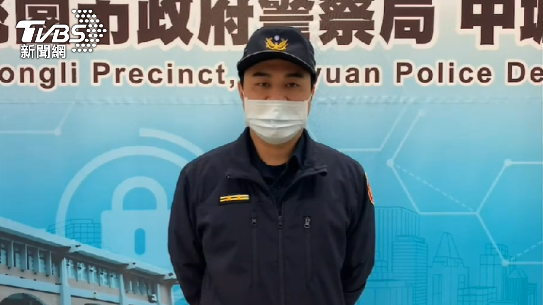 中壢派出所所長蘇宸鋒說明案情。(圖/警方提供)