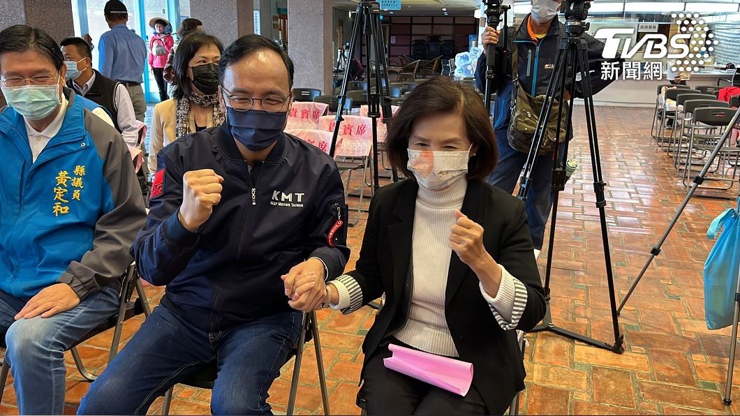 朱立倫同台林姿妙強調贊成堅持核安 喊公投「4個同意」