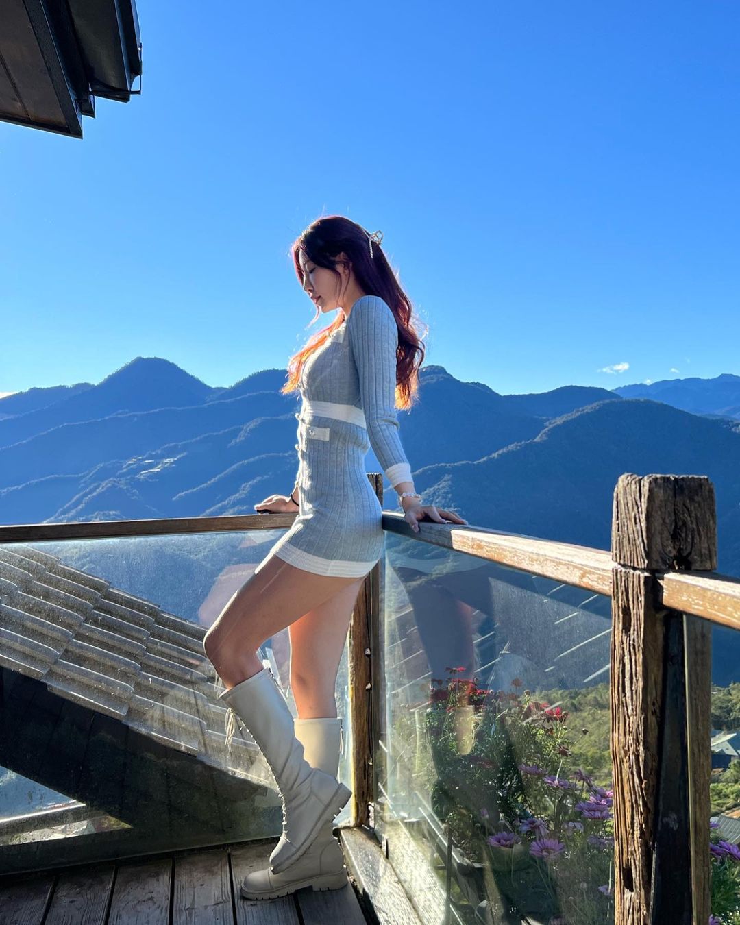 李恩菲分享一系列住在山中小屋的美照。(圖/翻攝自李恩菲Instagram)