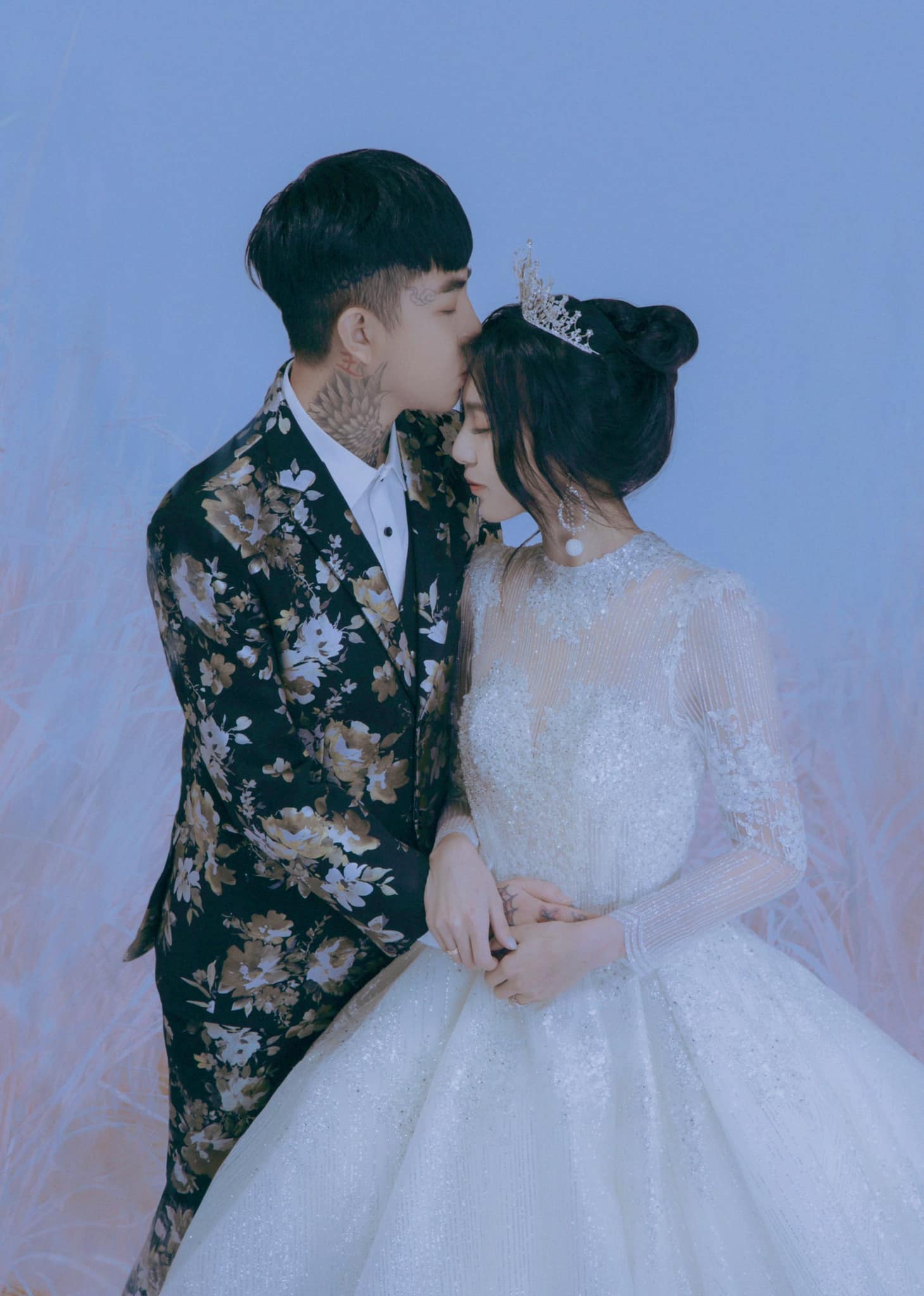 謝和弦和莉婭感情甜蜜。(圖/翻攝自謝和弦)