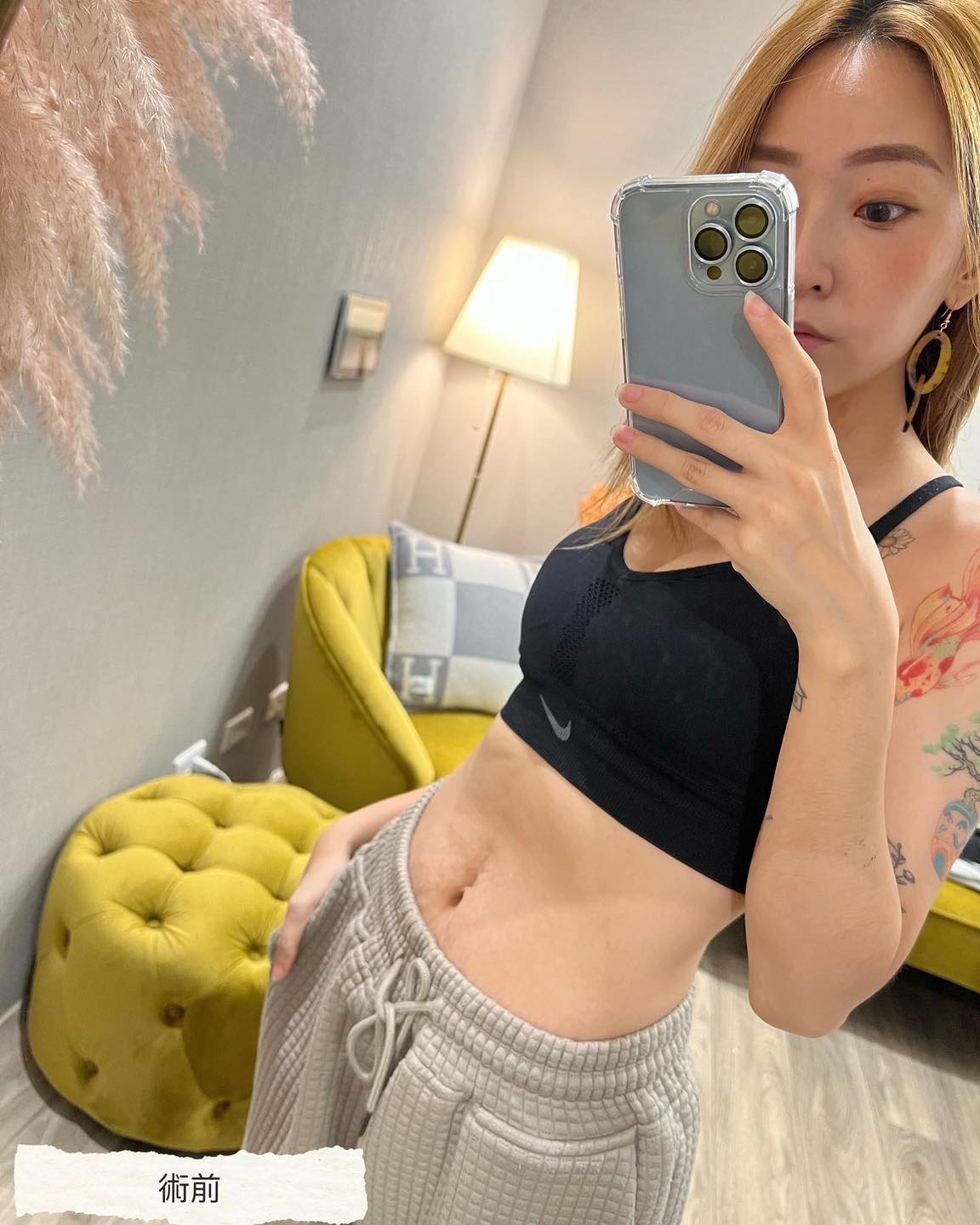 翁馨儀罕見公開生產後肚皮。（圖／翻攝自翁馨儀Facebook）