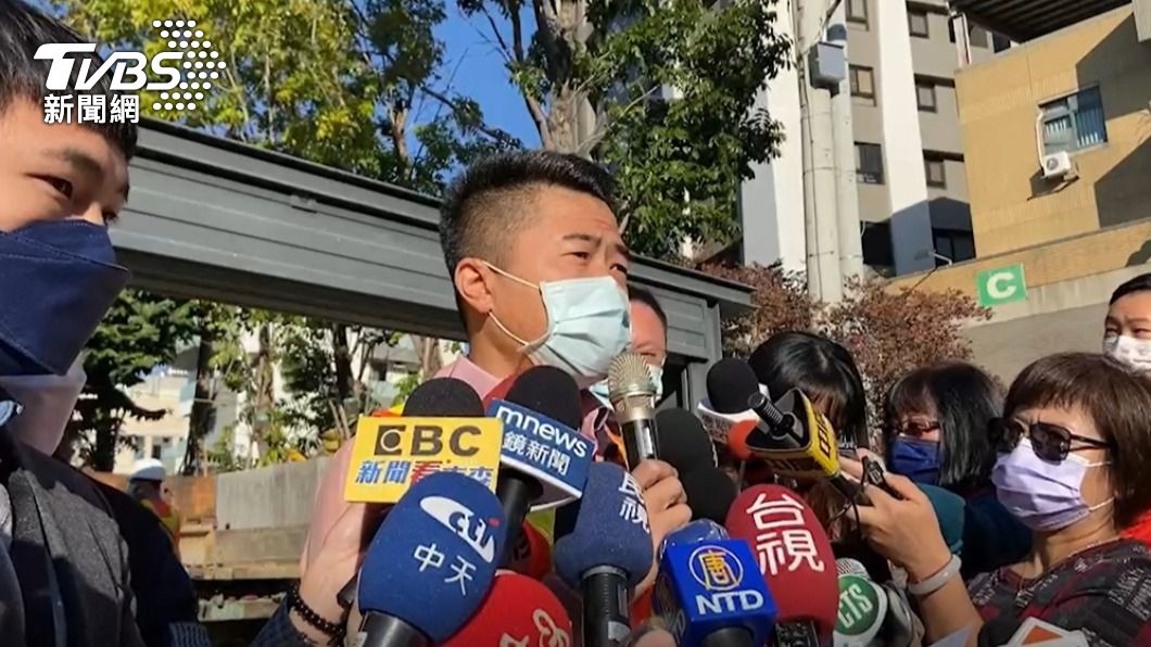 顏寬恒呼籲民進黨回歸公保地本質。(圖/TVBS)