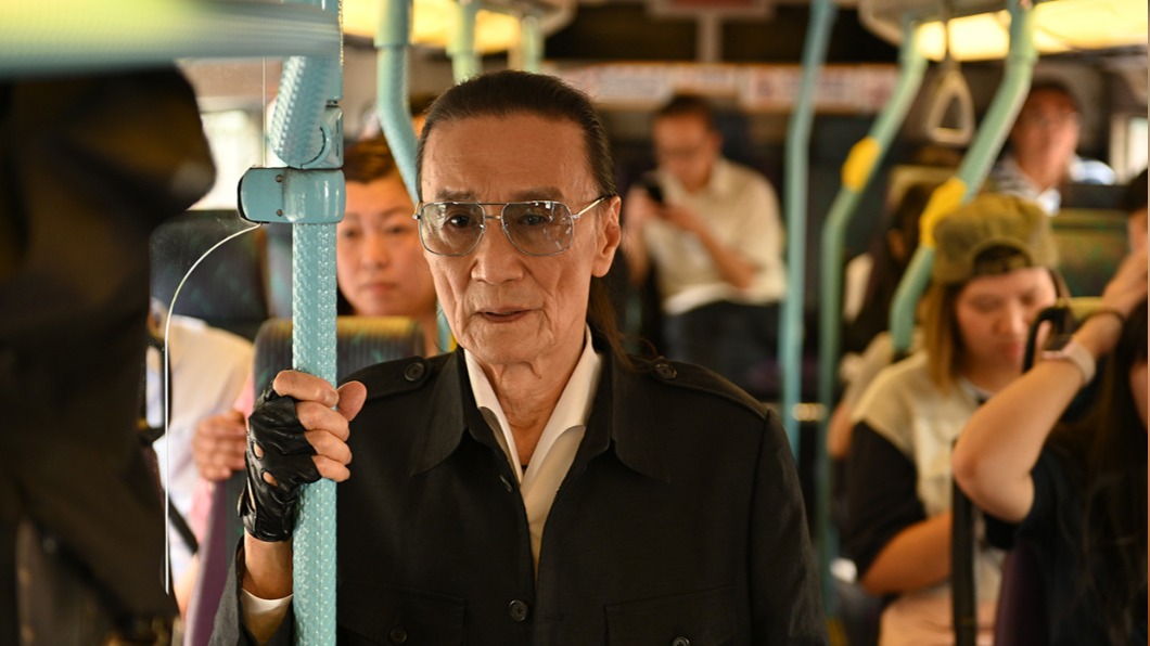 謝賢在《殺出個黃昏》中扮演傳奇殺手。(圖/華映娛樂、佳映娛樂提供)