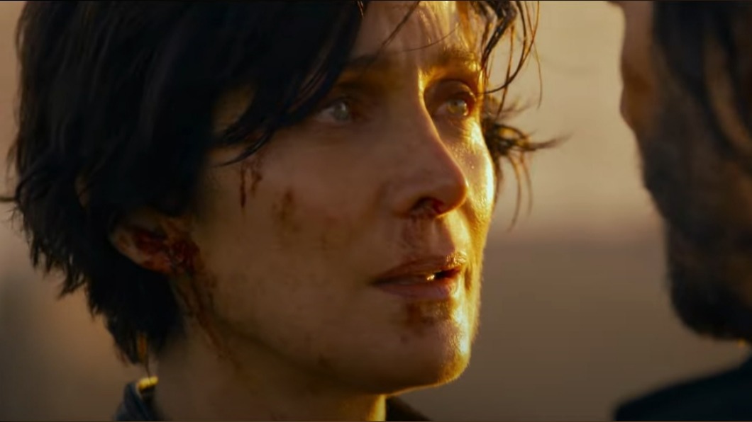 凱莉安摩絲(Carrie-Anne Moss)。(圖/翻攝自YouTube)