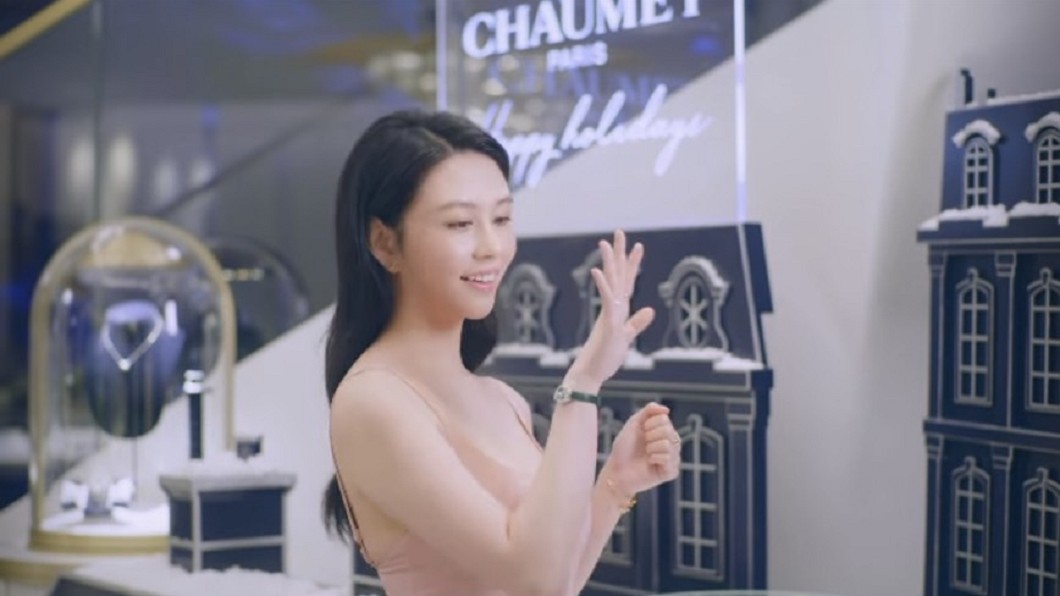 沈月為外界公認「最美星二代」。(圖/翻攝自沈月Instagram)