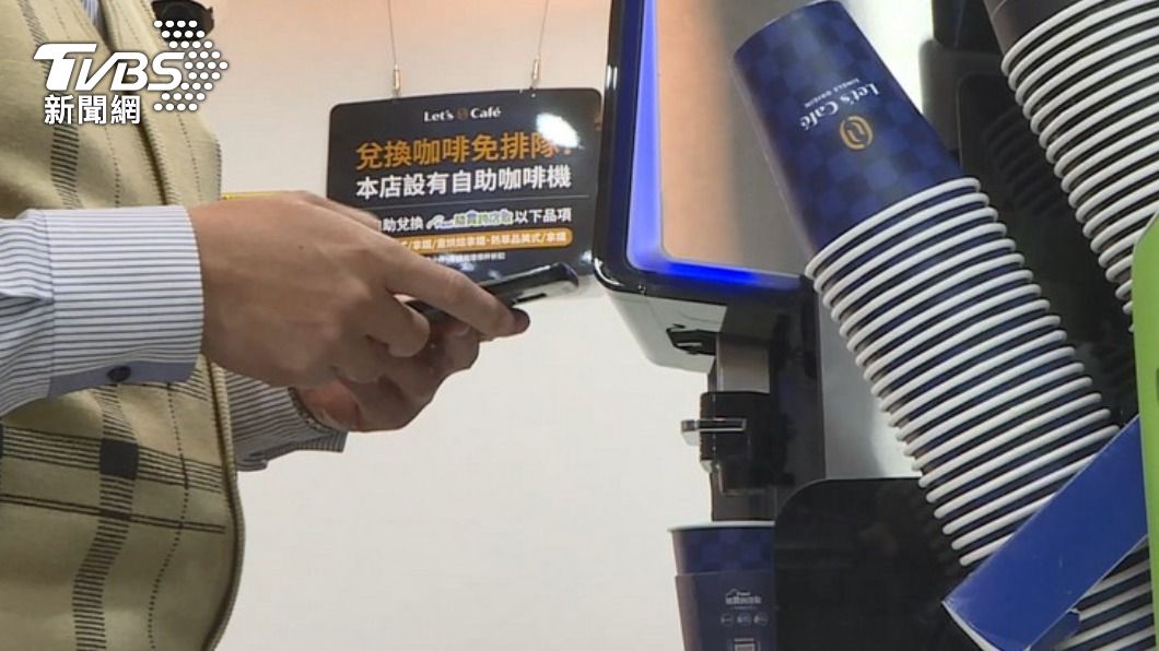 更有廠商推出智慧無人商店。（圖／TVBS）