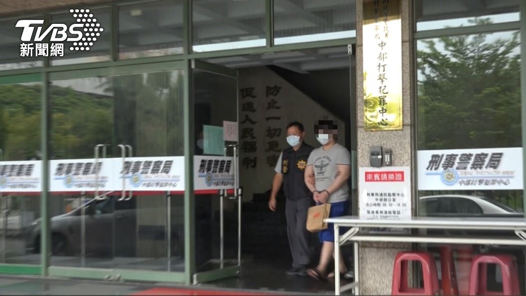 警方逮到改造空氣槍的犯嫌,將其送辦。(圖/中打提供)