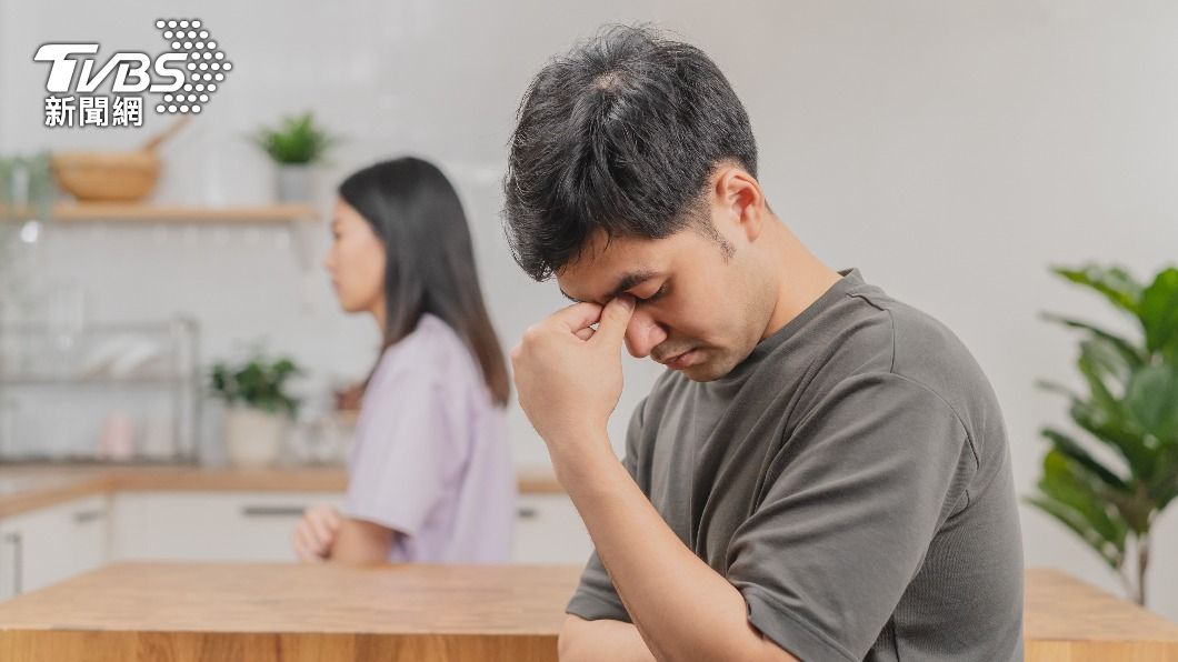 原PO男友媽媽嫌原PO太矮,希望他們分手。(示意圖/shutterstock達志影像)