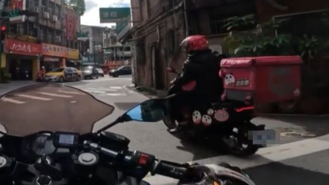 外送員變造車牌上路。(圖/當事民眾提供)