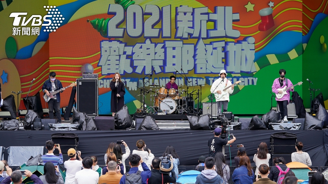 「金曲天團」告五人10日一早帶樂器緊鑼密鼓進行彩排。（圖／新北市政府提供）